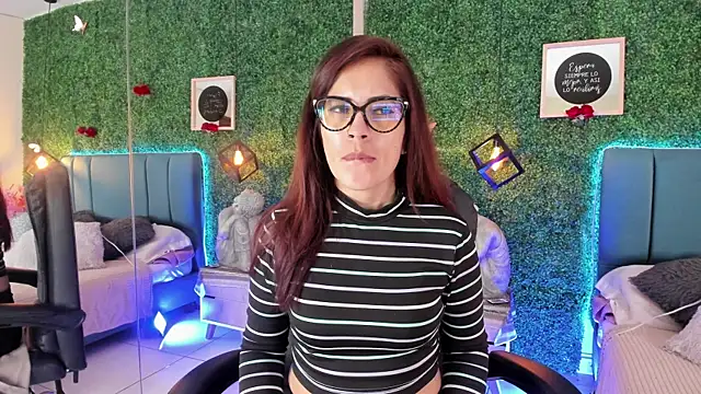 Linagh  online show from 4, 4, 2026