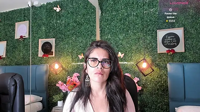 Linagh  online show from 16, 10, 2025