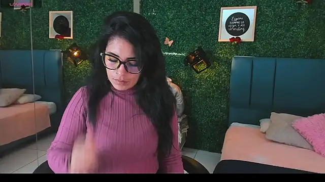 Linagh  online show from 3, 11, 2025