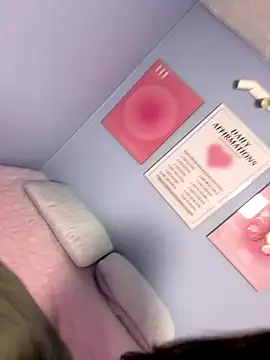 Snapshot of Bella__Lane chatting on 25, 11, 2025 Bella Lane online show from 25, 11, 2025