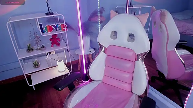 Bella  Lane online show from 8, 4, 2026