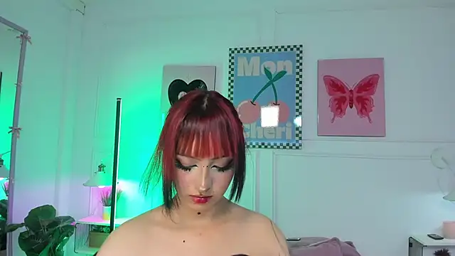 Zoe Lynch  online show from 4, 3, 2026