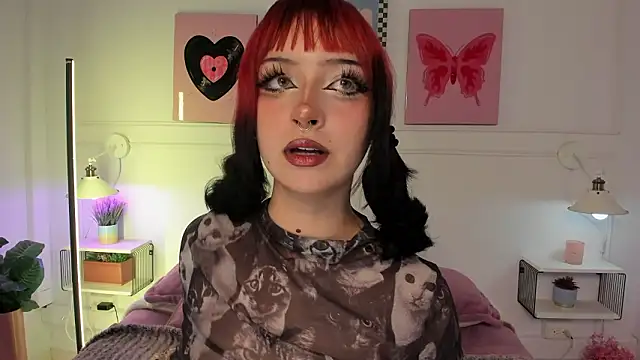 Zoe Lynch  online show from 11, 3, 2026