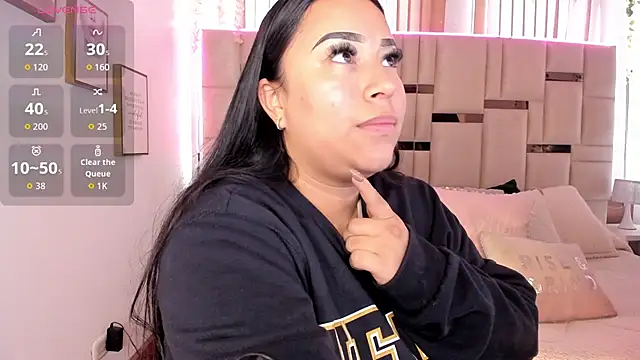 Snapshot of Zoey_thompson chatting on 14, 11, 2025 Zoey thompson online show from 14, 11, 2025