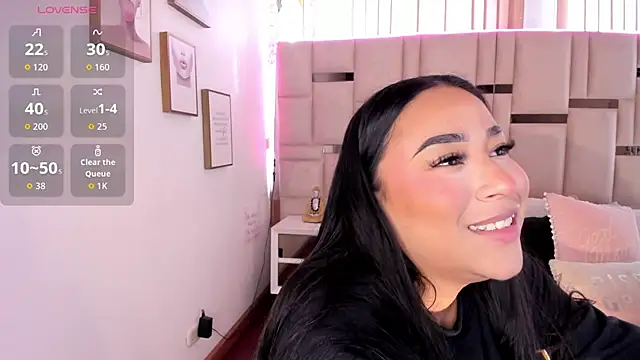 Snapshot of Zoey_thompson chatting on 28, 10, 2025 Zoey thompson online show from 28, 10, 2025