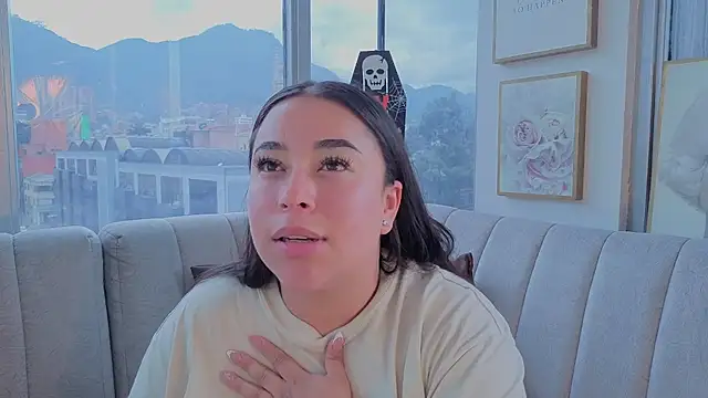 Snapshot of Zoey_thompson chatting on 30, 10, 2025 Zoey thompson online show from 30, 10, 2025