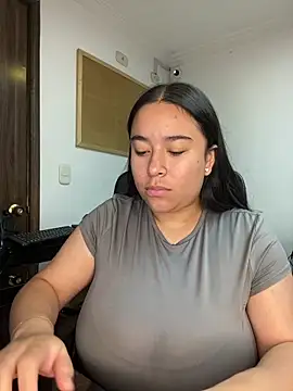 Zoey thompson online show from 25, 4, 2026