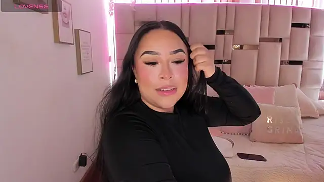 Snapshot of Zoey_thompson chatting on 16, 11, 2025 Zoey thompson online show from 16, 11, 2025