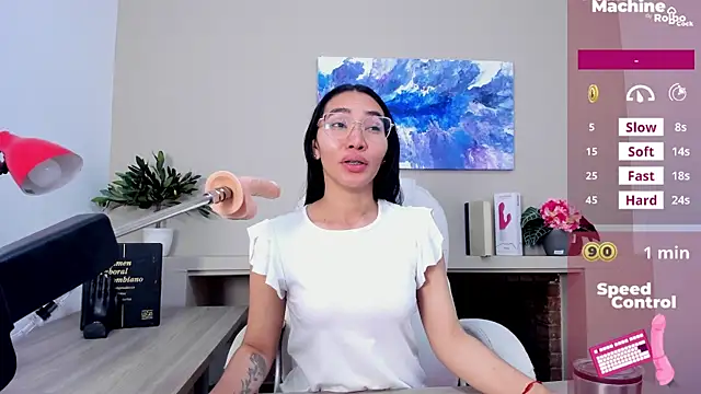 Snapshot of lucyy_liiuu chatting on 21, 11, 2025 lucyy liiuu online show from 21, 11, 2025