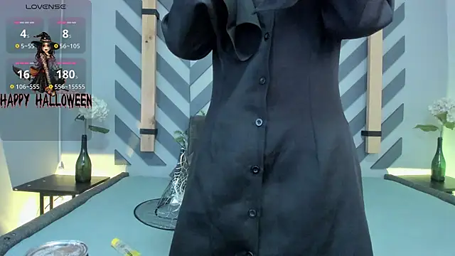 Snapshot of lucyy_liiuu chatting on 30, 10, 2025 lucyy liiuu online show from 30, 10, 2025