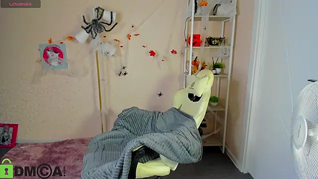 Snapshot of R0cket_bunny chatting on 3, 11, 2025 R0cket bunny online show from 3, 11, 2025