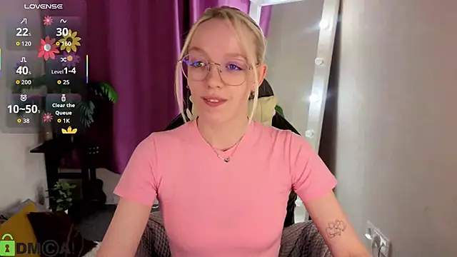 Snapshot of R0cket_bunny chatting on 29, 5, 2026 R0cket bunny online show from 29, 5, 2026