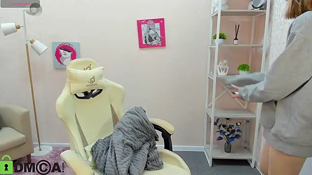 Snapshot of R0cket_bunny chatting on 14, 10, 2025 R0cket bunny online show from 14, 10, 2025