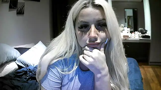 TiaDoll online show from 10, 10, 2025