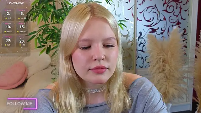 Mila Lioness online show from 26, 9, 2025
