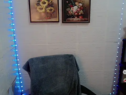 lovelysassy online show from 2, 11, 2025