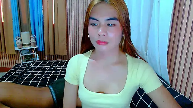 Snapshot of mikhaylahanderson chatting on 10, 10, 2025 mikhaylahanderson online show from 10, 10, 2025