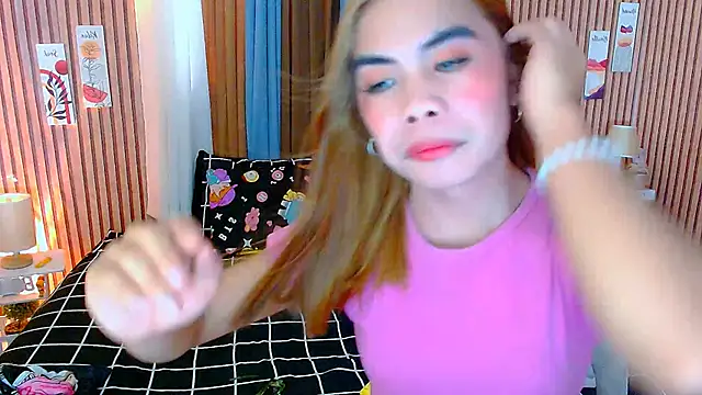 Snapshot of mikhaylahanderson chatting on 25, 10, 2025 mikhaylahanderson online show from 25, 10, 2025