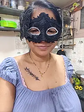 Queen Nightt online show from 19, 12, 2025