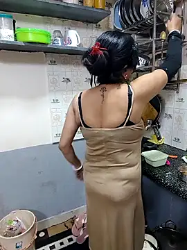 Queen Nightt online show from 17, 12, 2025