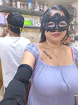 Queen Nightt online show from 3, 4, 2026
