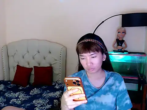 ShantalFoxxy  online show from 19, 4, 2026