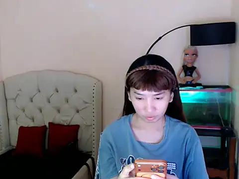 ShantalFoxxy  online show from 22, 4, 2026