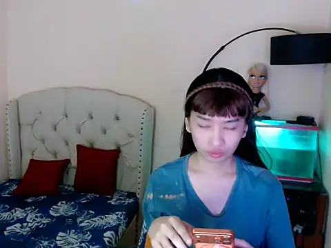 ShantalFoxxy  online show from 23, 3, 2026