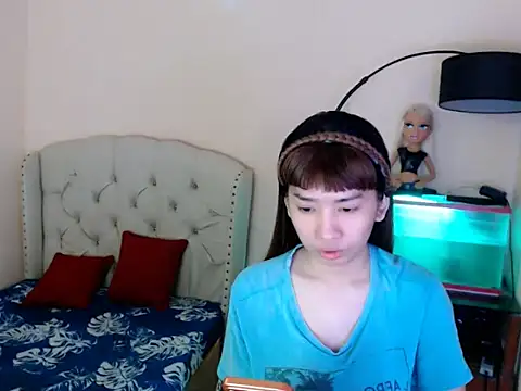 ShantalFoxxy  online show from 15, 3, 2026