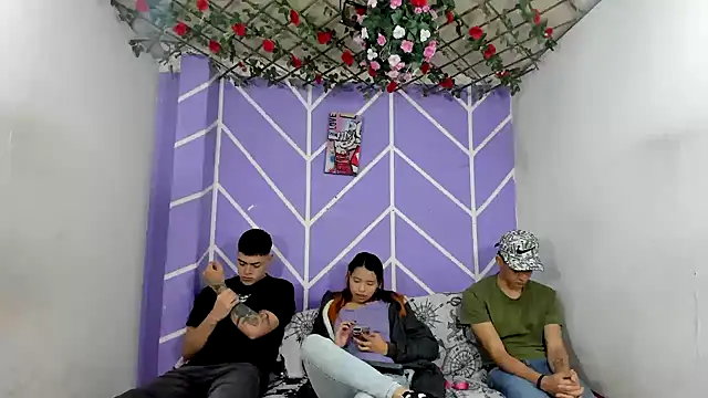 lau and boys18 online show from 22, 11, 2025