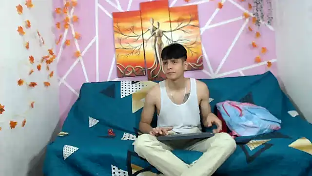 lau and boys18 online show from 9, 10, 2025