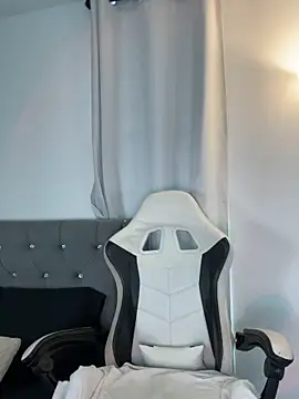 sara queen10 online show from 12, 3, 2026