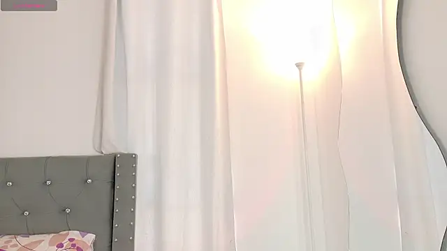 sara queen10 online show from 9, 3, 2026