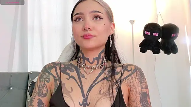 sara queen10 online show from 18, 2, 2026