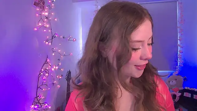 Lil bela online show from 14, 12, 2025