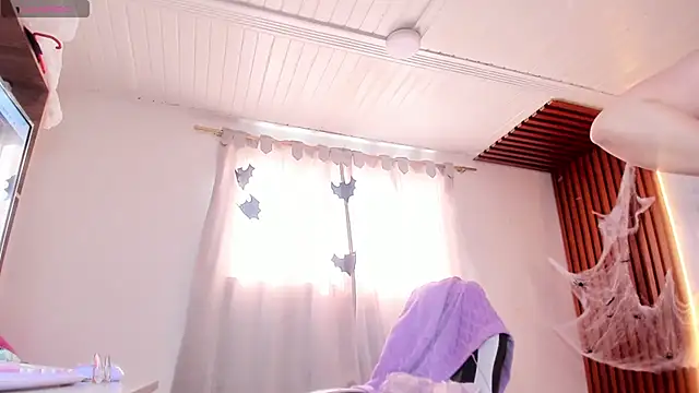 shasha bloom online show from 1, 11, 2025