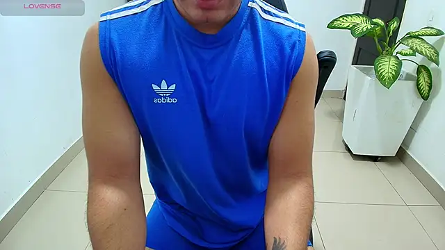 sebastian oconnor77 online show from 31, 10, 2025