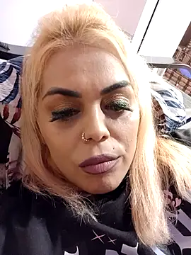 izauri2025 online show from 12, 10, 2025