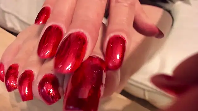 MadameCrowford online show from 6, 2, 2026