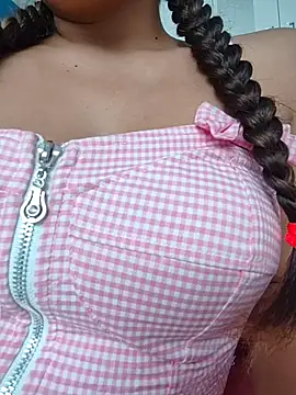 airamoon online show from 6, 4, 2026