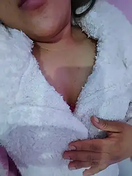 airamoon online show from 31, 10, 2025