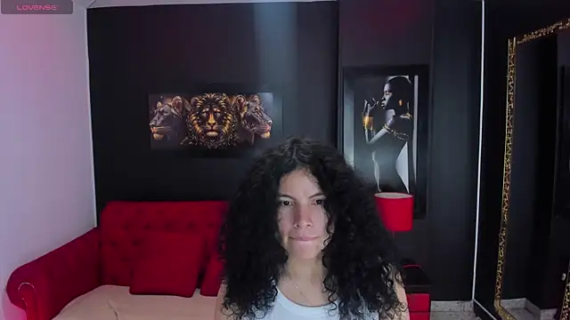 Snapshot of angelita_martins chatting on 13, 10, 2025 angelita martins online show from 13, 10, 2025