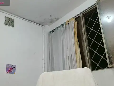 Snapshot of Natzu_Choi chatting on 12, 4, 2026 Natzu Choi online show from 12, 4, 2026