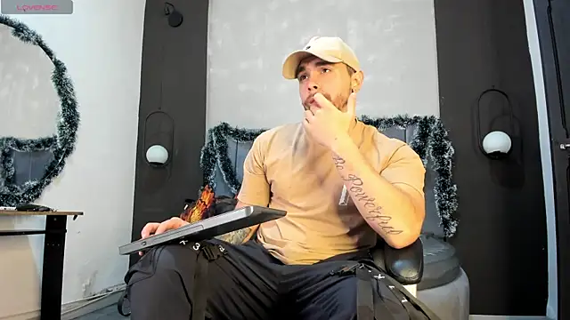 Liam walk  online show from 20, 12, 2025