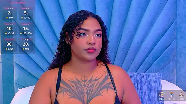 Cristal-Jonnes online show from 28, 10, 2025