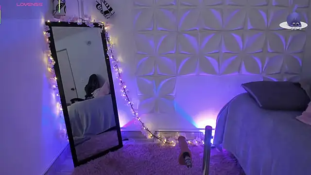 JuliethMoss online show from 15, 12, 2025