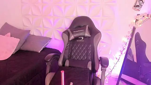 JuliethMoss online show from 27, 11, 2025