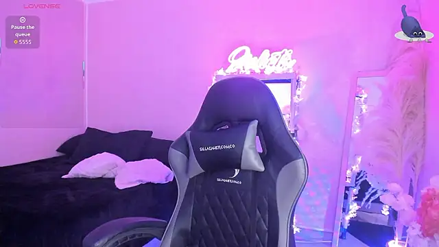 JuliethMoss online show from 10, 2, 2026