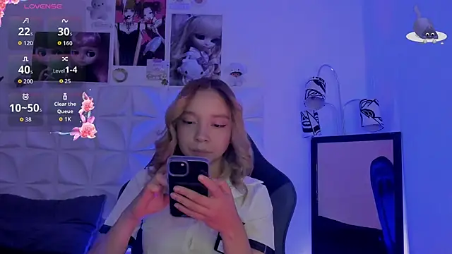 JuliethMoss online show from 10, 11, 2025