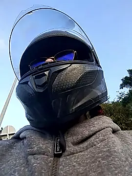 Pamelamiler   online show from 11, 2, 2026